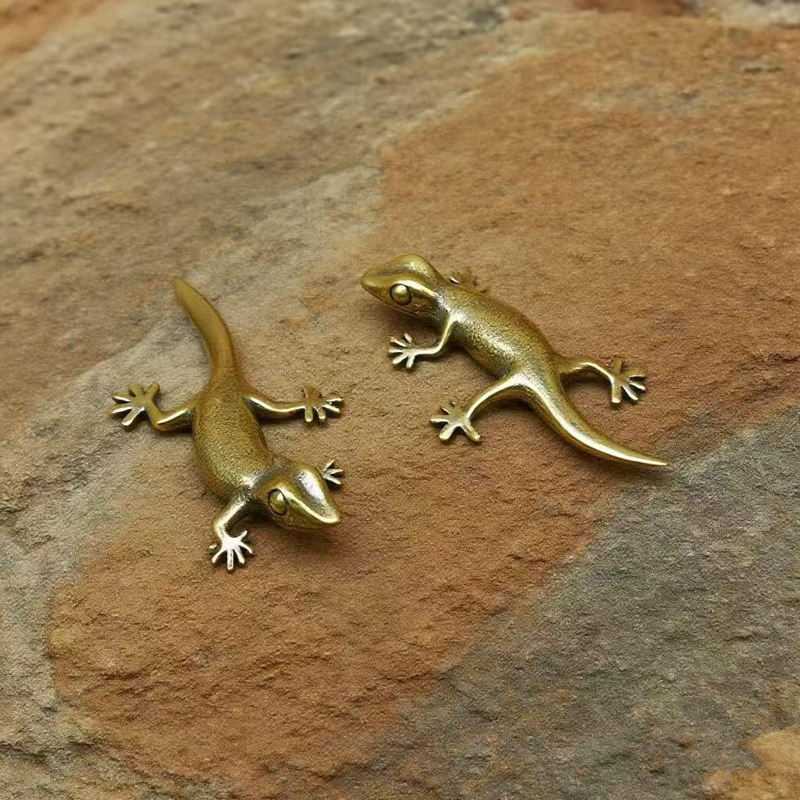 Handmade Bronze Retro Gecko Li - Desk Setup Retro review and price